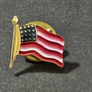 Vintage, Gold Plated 16 Stars Seven Stripes Flag Lapel Pin Okay Condition
